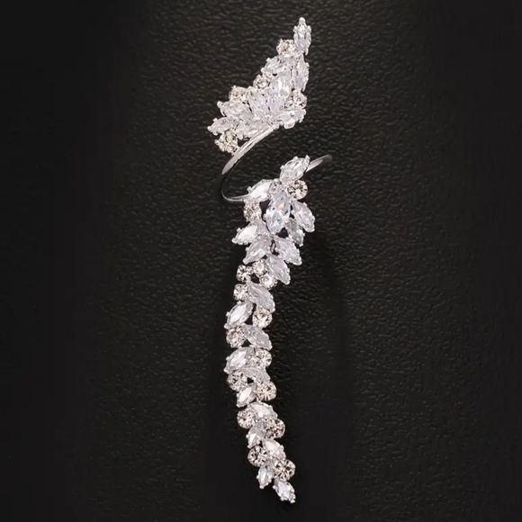 White Rhodium Crystal Cocktail Ring - Picture 2 of 2